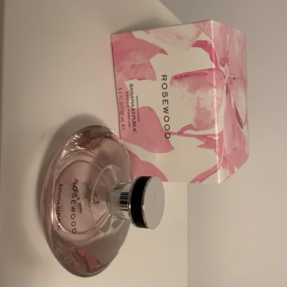 Rosewood by Banana Republic - Picture 2 of 4